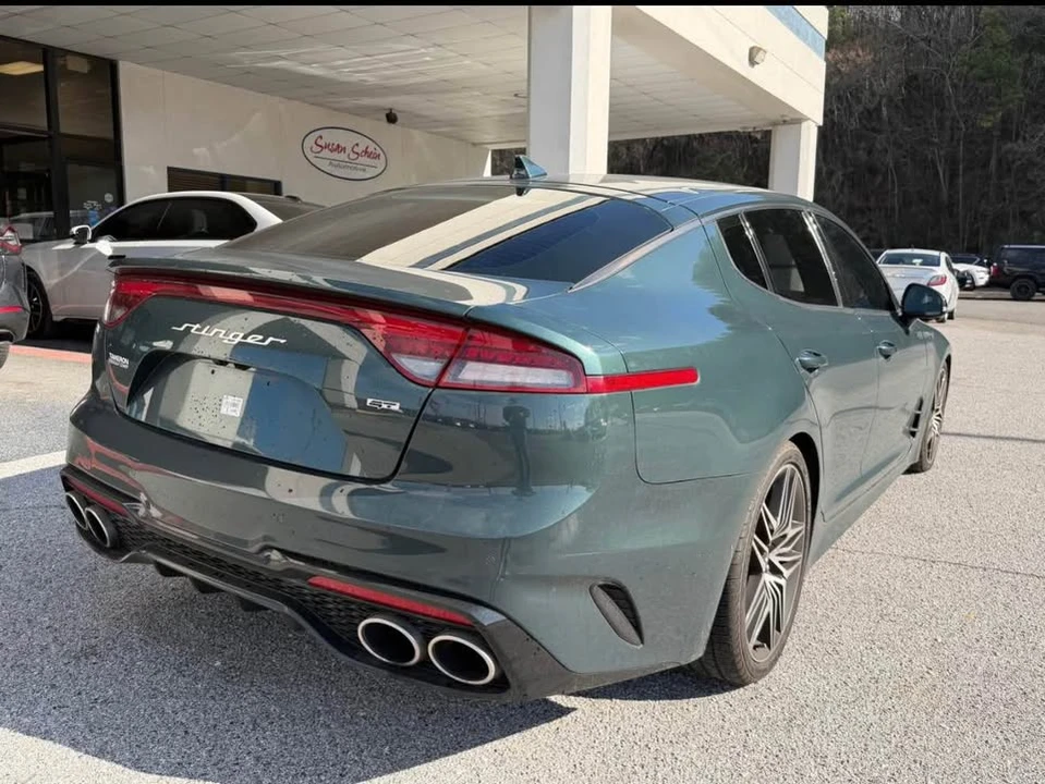 2023 Kia Stinger GT - Image 3 of 10