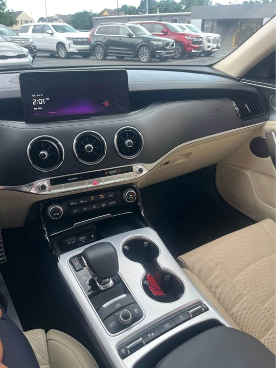 2023 Kia Stinger GT - Image 13 of 15