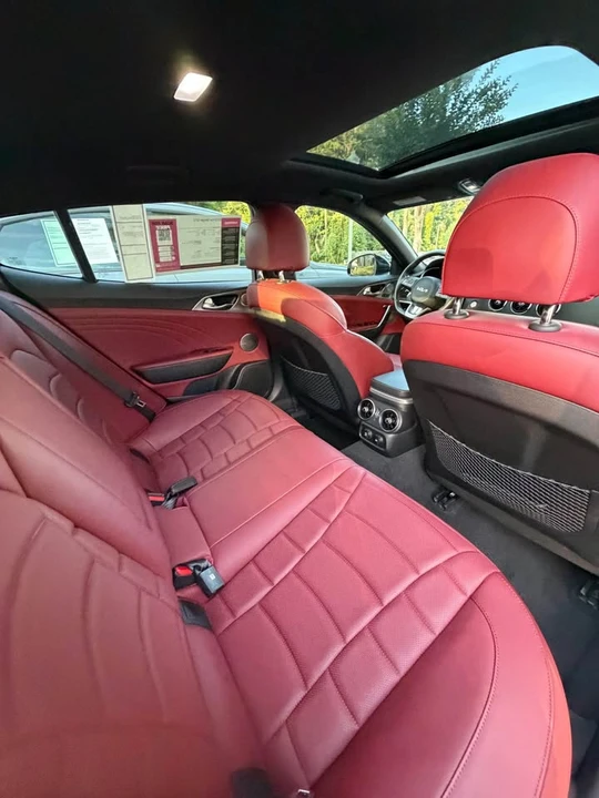 2023 Kia Stinger GT - Image 11 of 14