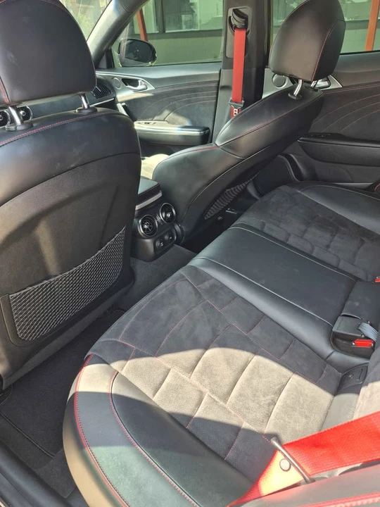 2023 Kia Stinger GT - Image 14 of 20