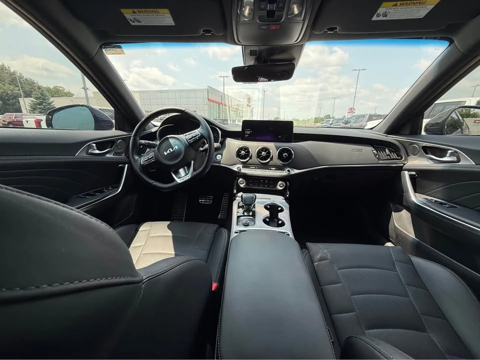 2023 Kia Stinger GT - Image 12 of 16
