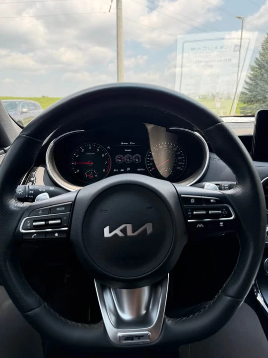 2023 Kia Stinger GT - Image 6 of 16