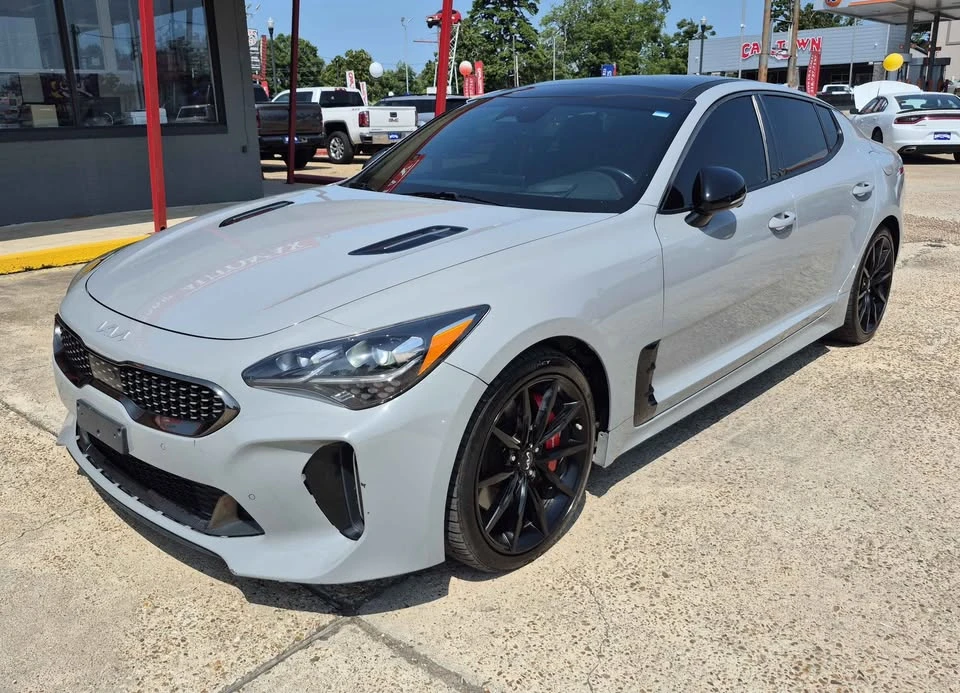 2023 Kia Stinger GT - Image 2 of 20