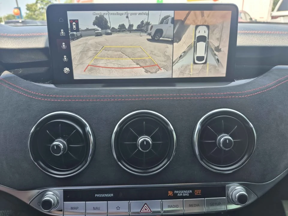 2023 Kia Stinger GT - Image 18 of 20