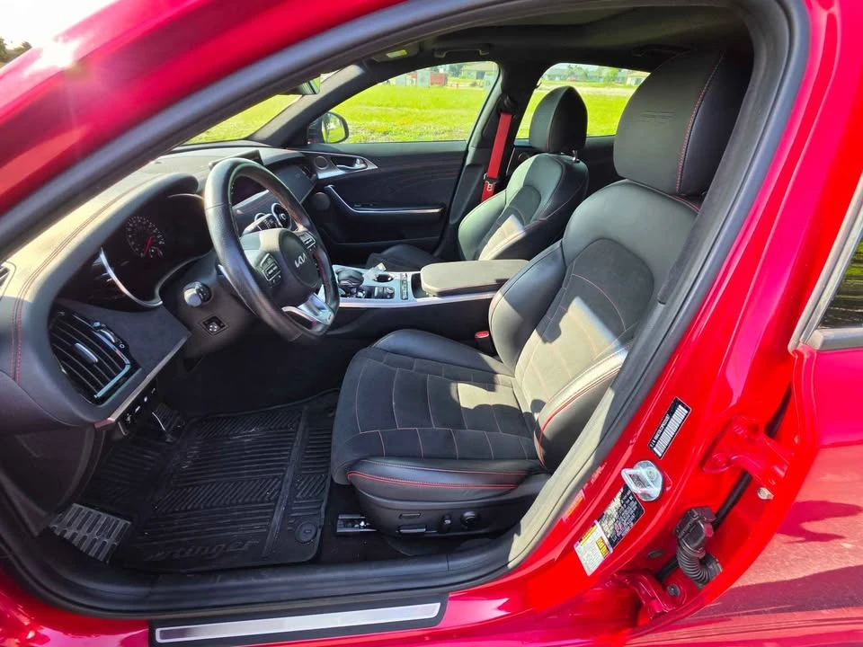 2023 Kia Stinger GT - Image 17 of 20