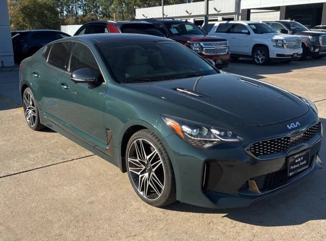 2023 Kia Stinger GT - Image 2 of 10