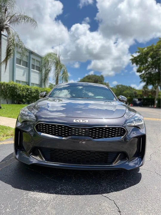 2023 Kia Stinger - Image 2 of 14