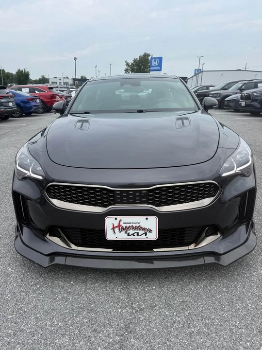 2023 Kia Stinger GT - Image 2 of 11
