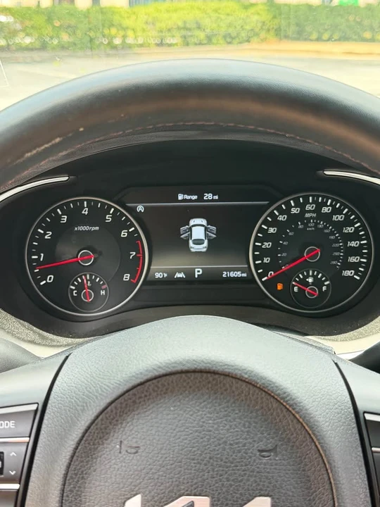 2023 Kia Stinger GT - Image 8 of 13