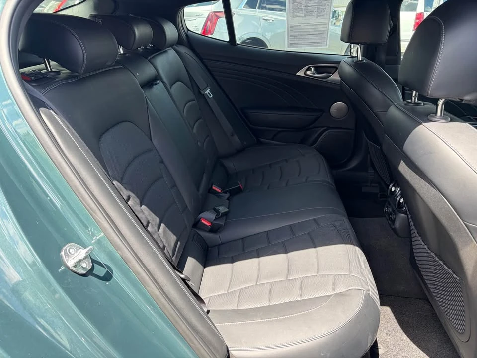 2023 Kia Stinger GT - Image 8 of 12
