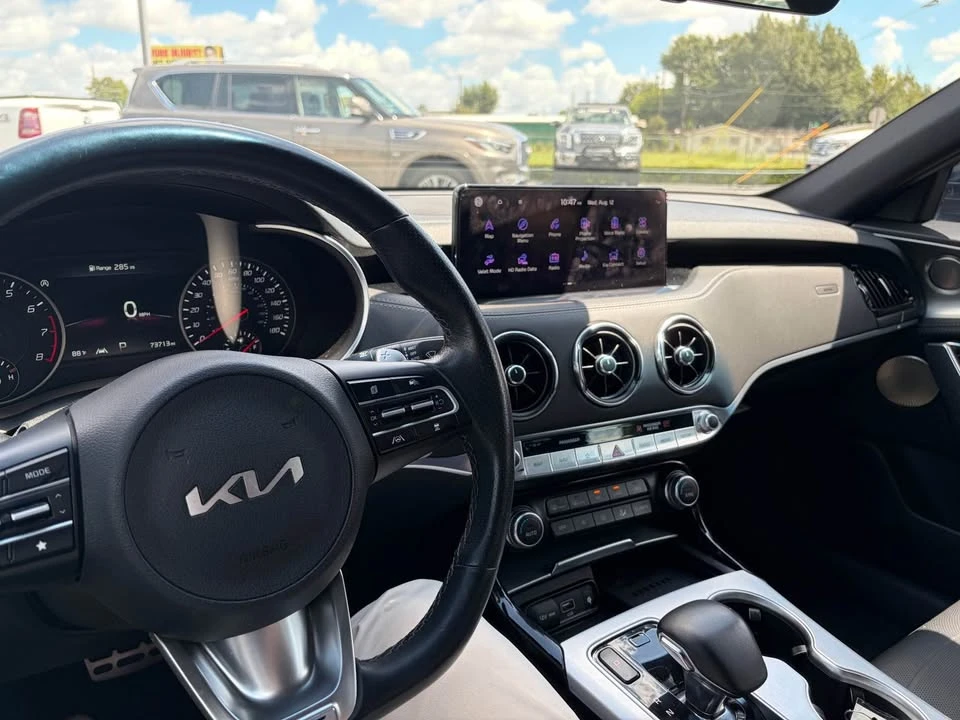 2023 Kia Stinger GT - Image 10 of 12