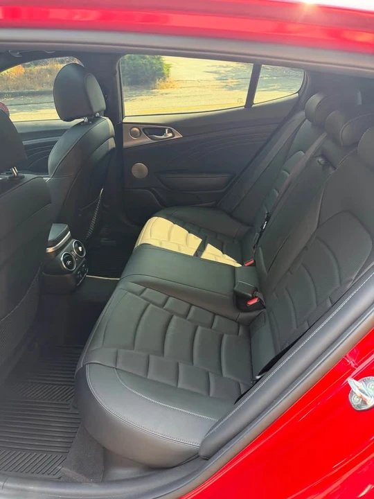 2023 Kia Stinger GT - Image 18 of 19