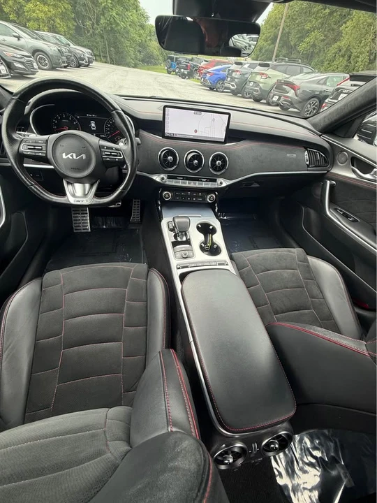 2023 Kia Stinger GT - Image 6 of 11