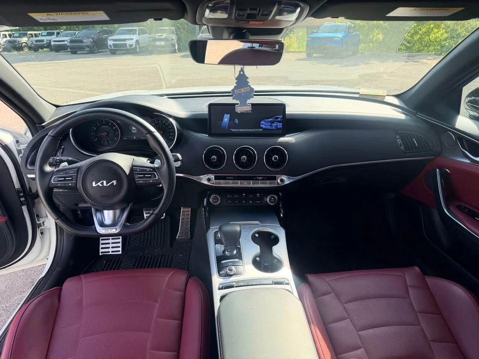 2023 Kia Stinger GT - Image 4 of 13