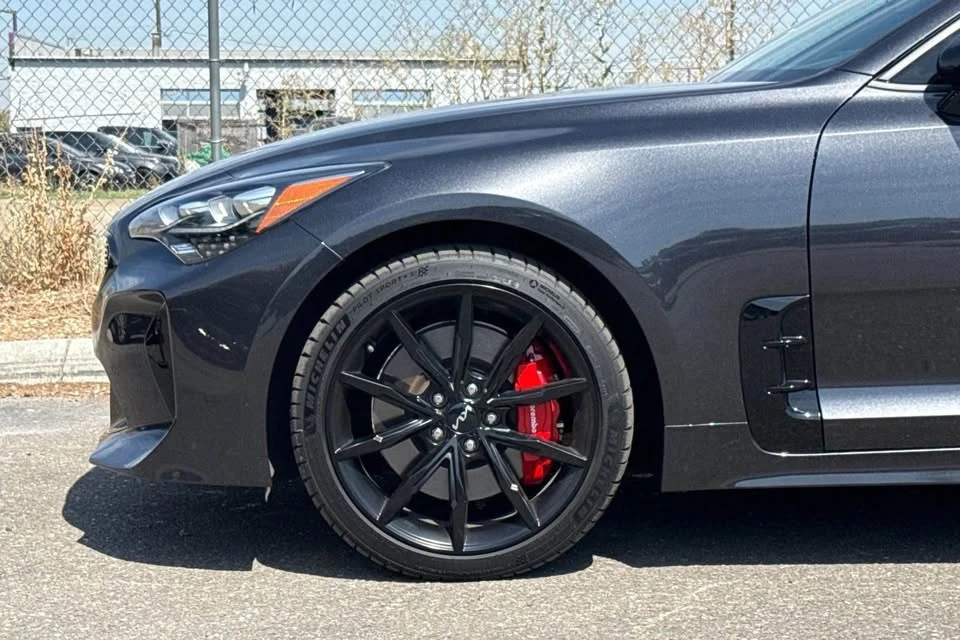 2023 Kia Stinger - Image 14 of 14