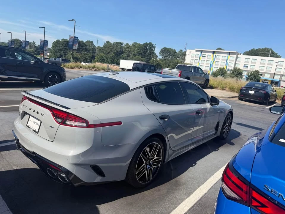 2023 Kia Stinger GT - Image 8 of 9