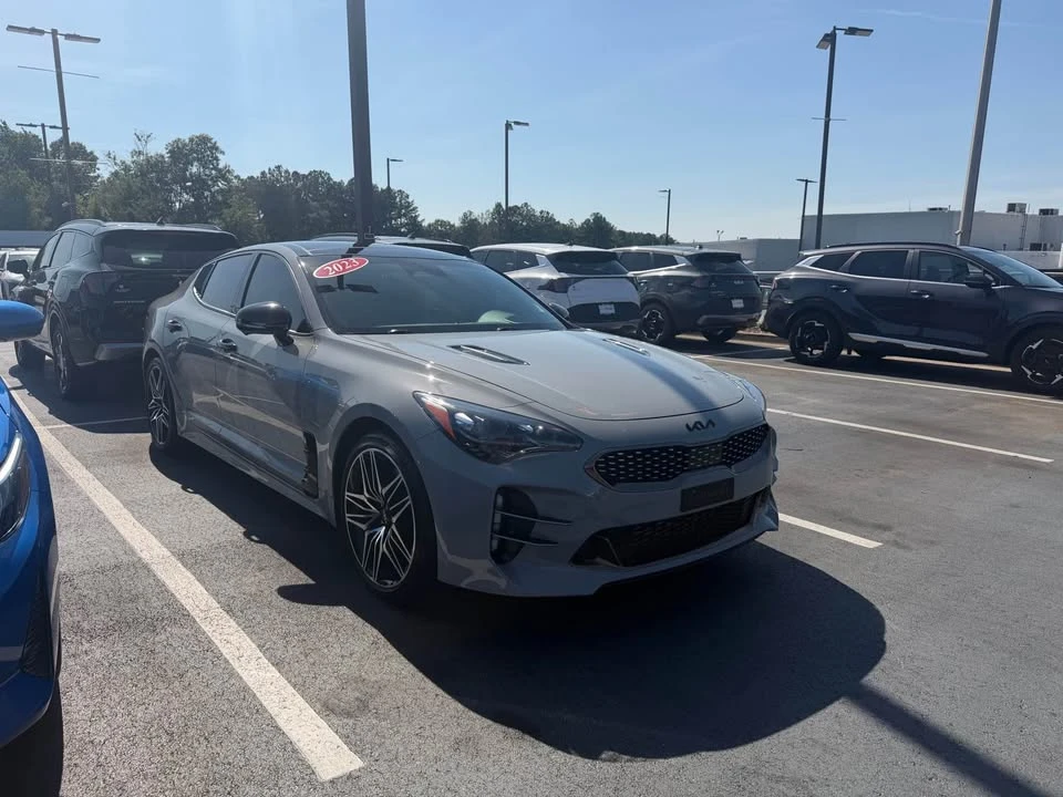 2023 Kia Stinger GT - Image 9 of 9