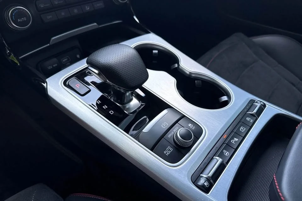 2023 Kia Stinger - Image 7 of 14