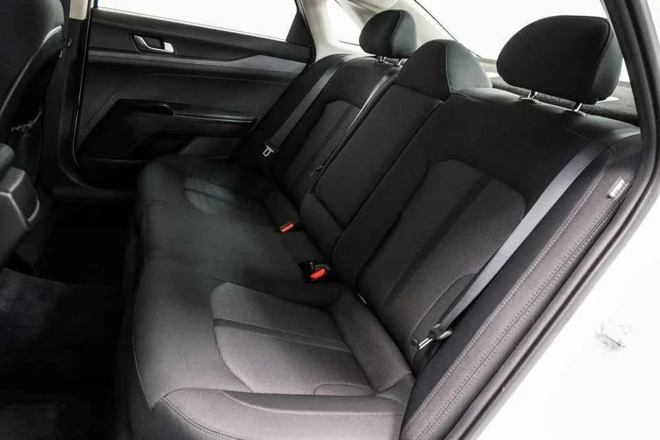 2023 Kia Stinger GT - Image 4 of 8