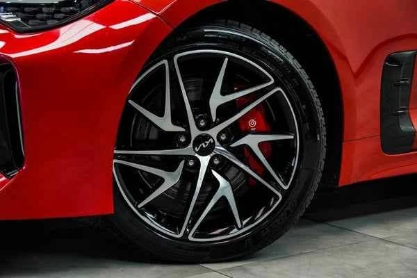 2023 Kia Stinger GT - Image 2 of 7