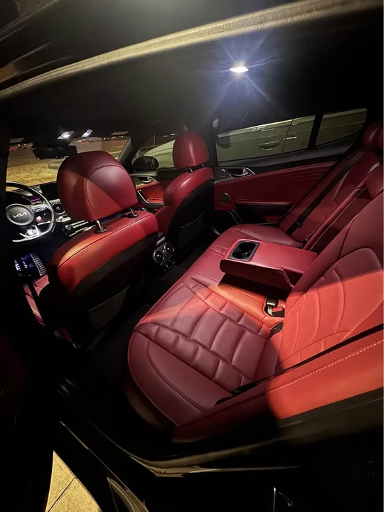 2023 Kia Stinger GT - Image 10 of 10