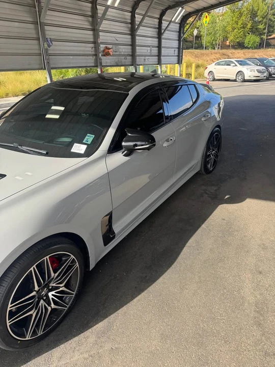 2023 Kia Stinger GT - Image 4 of 8