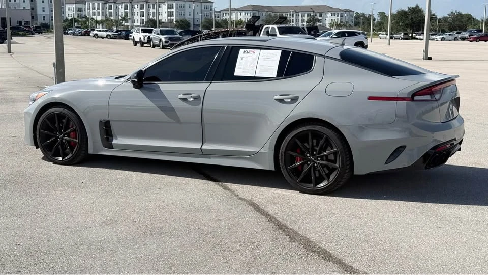 2023 Kia Stinger GT - Image 7 of 9