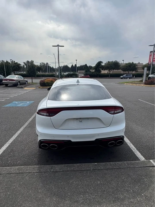 2023 Kia Stinger GT - Image 6 of 12
