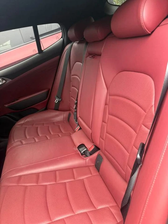 2023 Kia Stinger GT - Image 11 of 20