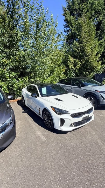 2023 Kia Stinger GT - Image 2 of 6