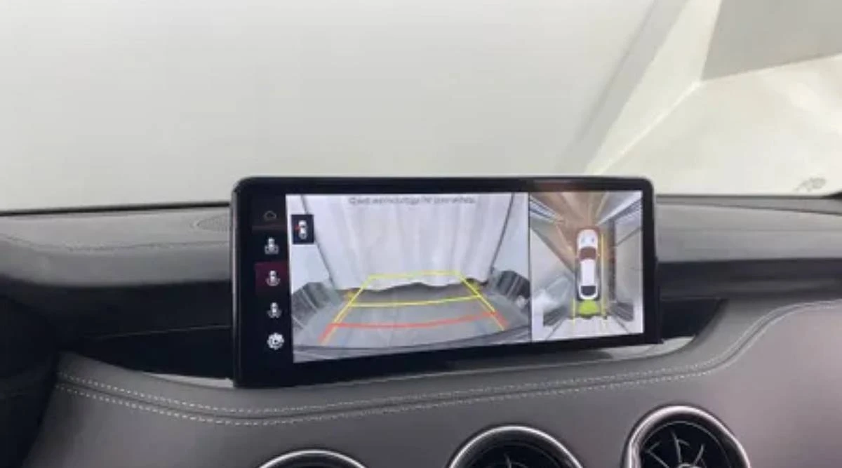 2023 Kia Stinger GT - Image 19 of 24