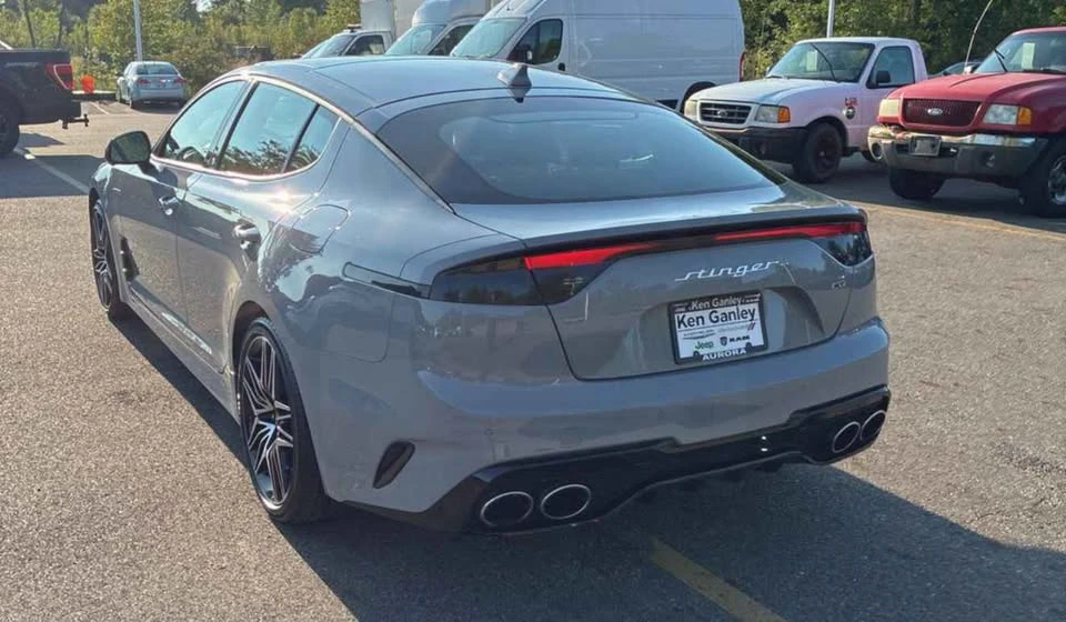 2023 Kia Stinger GT - Image 6 of 7