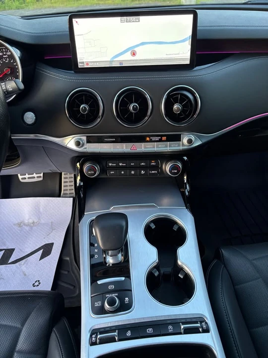 2023 Kia Stinger GT - Image 16 of 20