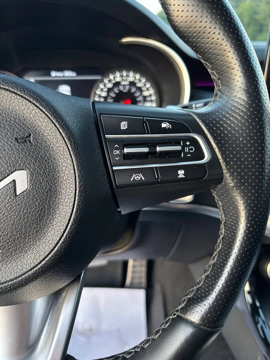2023 Kia Stinger GT - Image 15 of 20