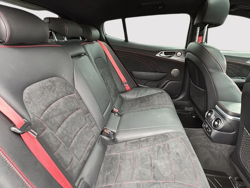 2023 Kia Stinger GT - Image 16 of 20