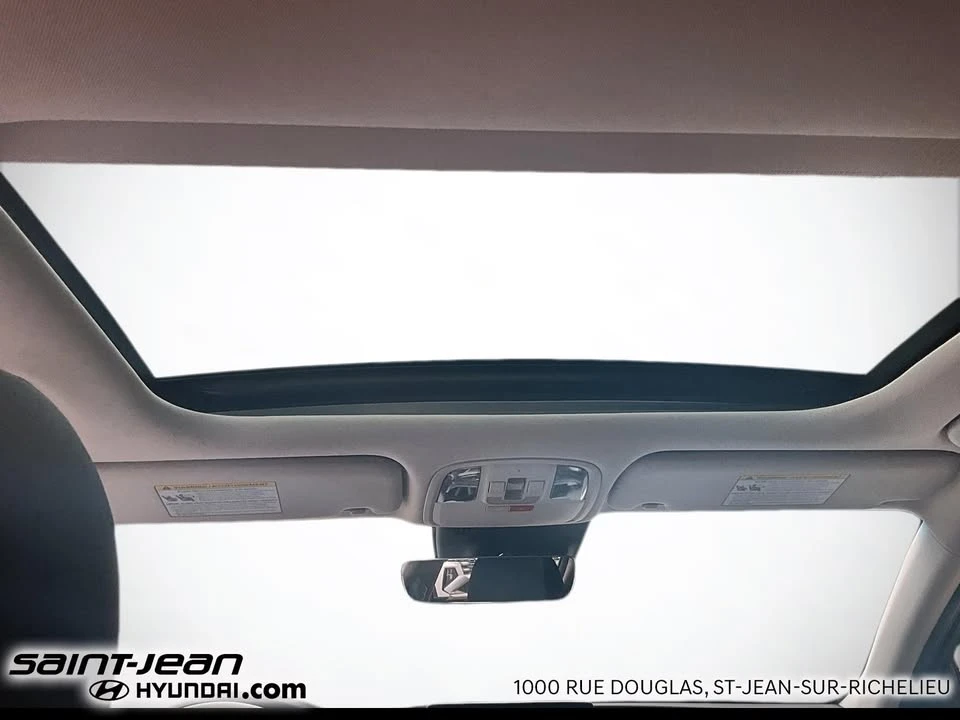 2023 Kia Stinger GT - Image 14 of 18