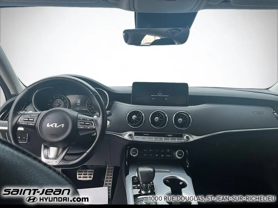 2023 Kia Stinger GT - Image 13 of 18