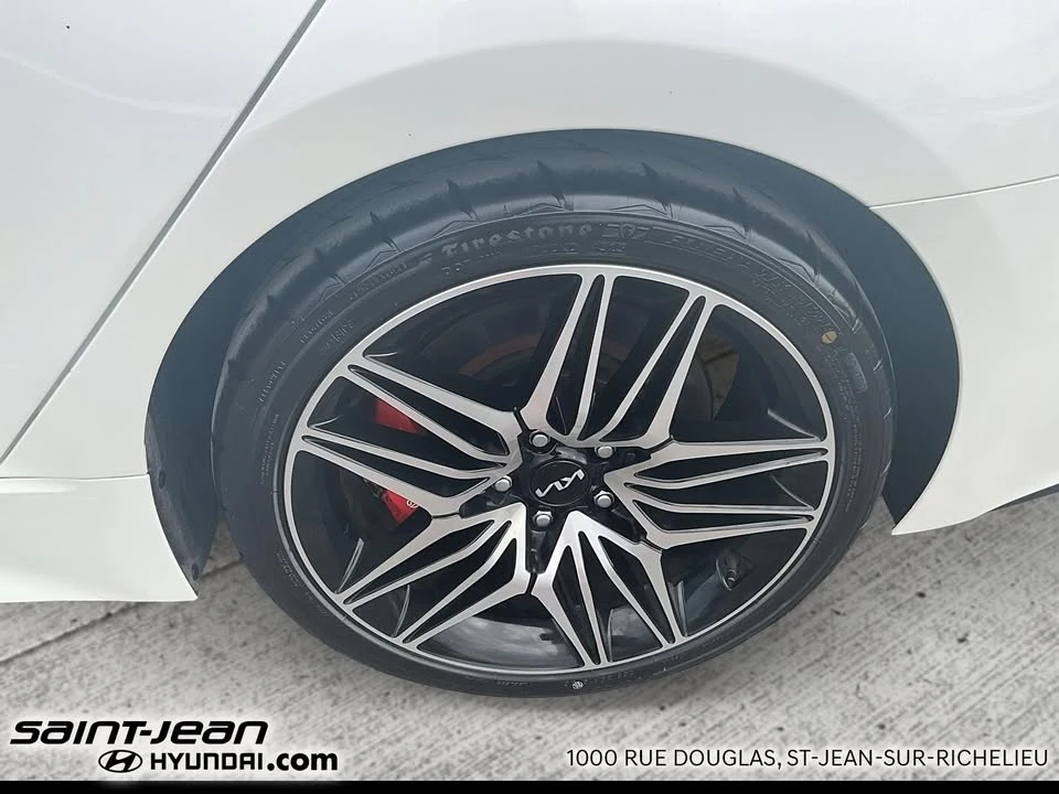 2023 Kia Stinger GT - Image 12 of 18