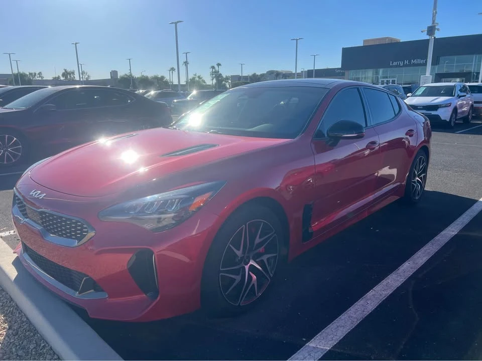 2023 Kia Stinger - Image 3 of 9