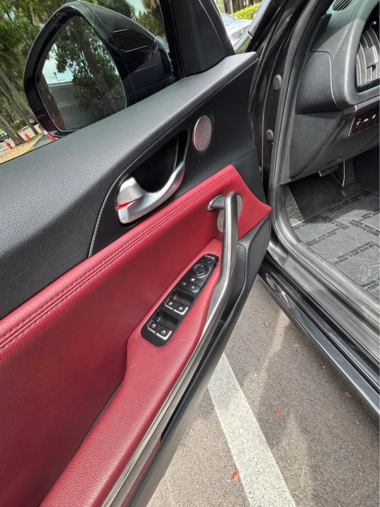2023 Kia Stinger GT - Image 8 of 8