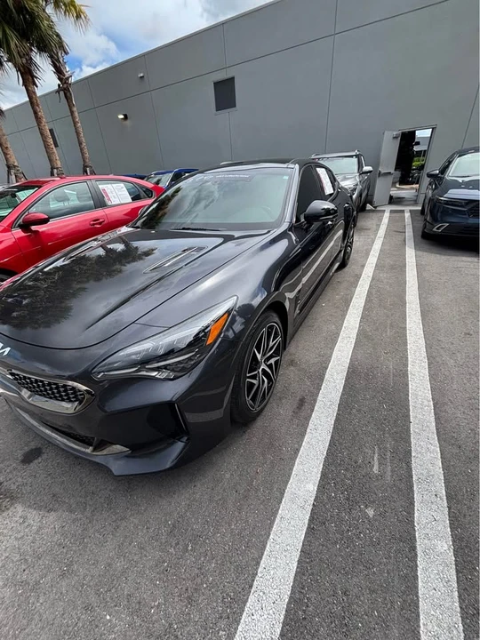 2023 Kia Stinger GT - Image 2 of 8
