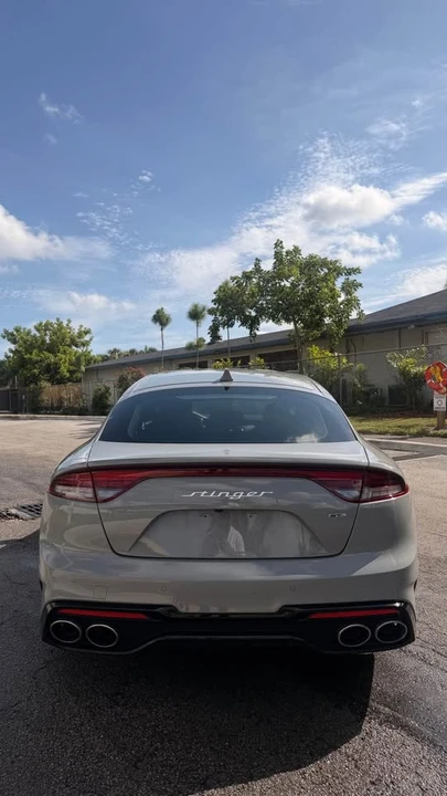 2023 Kia Stinger GT - Image 8 of 10