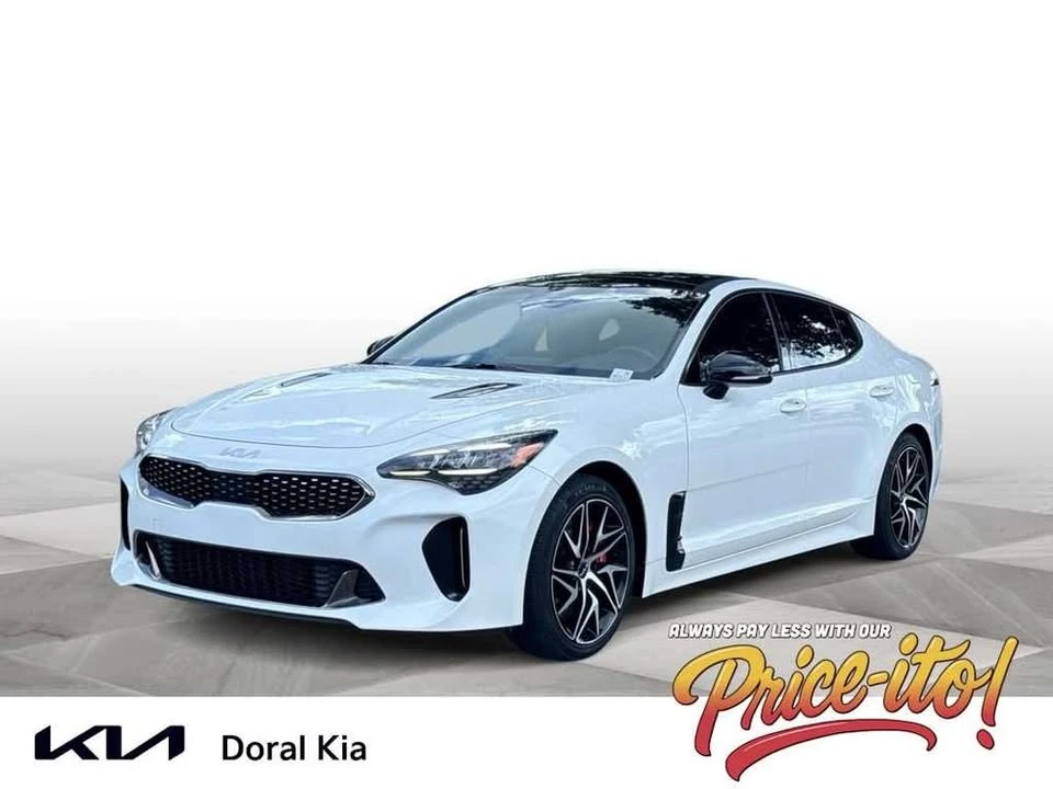 2023 Kia Stinger - Image 10 of 17