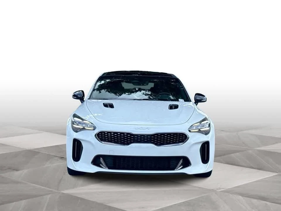 2023 Kia Stinger - Image 3 of 17