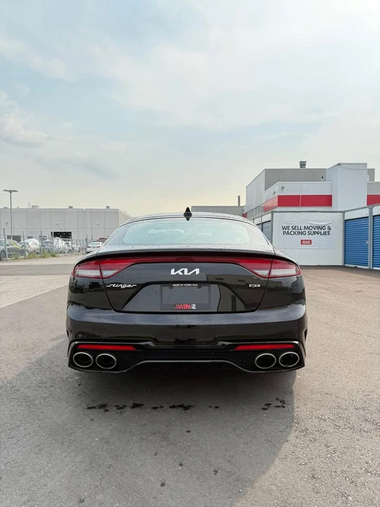 2023 Kia Stinger - Image 7 of 20