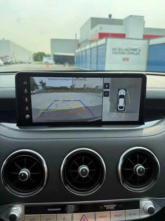2023 Kia Stinger - Image 15 of 20