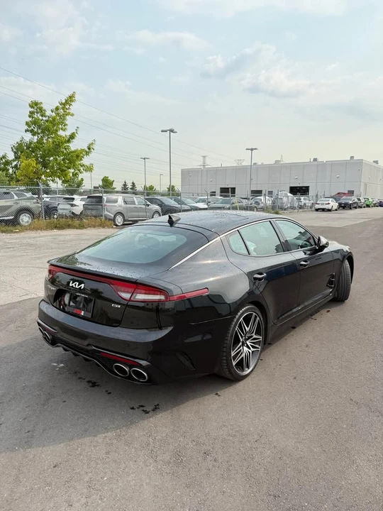 2023 Kia Stinger - Image 8 of 20