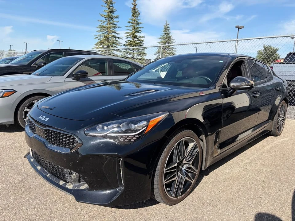 2023 Kia Stinger - Image 2 of 11