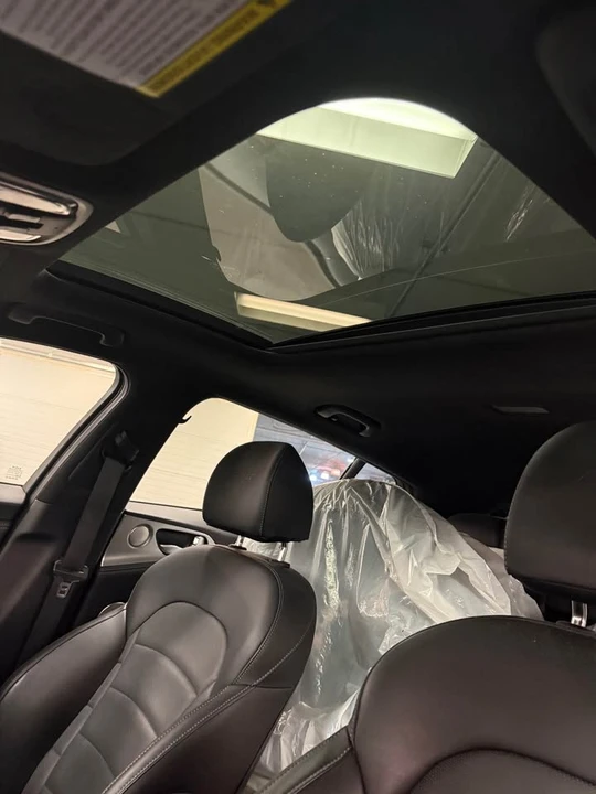 2023 Kia Stinger - Image 15 of 16