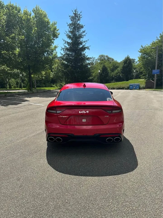 2023 Kia Stinger - Image 4 of 10